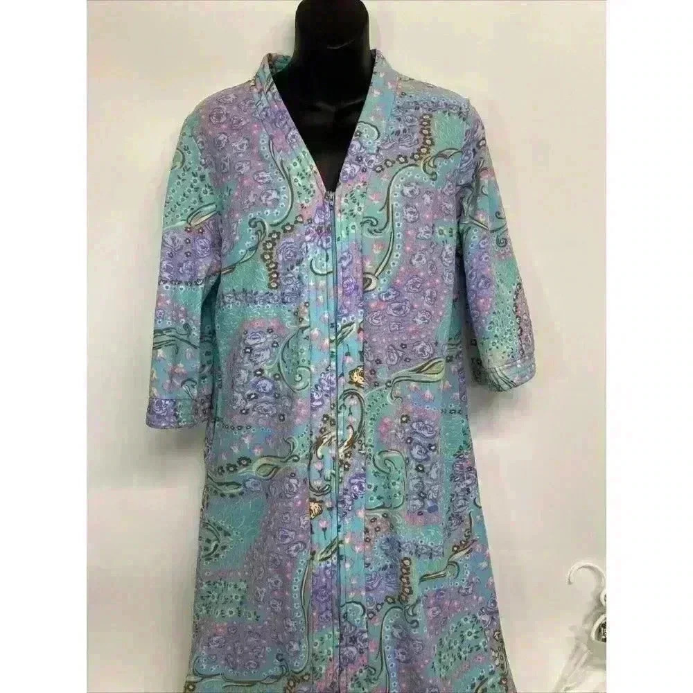 vintage short sleeve housecoat zipper front small/med robe